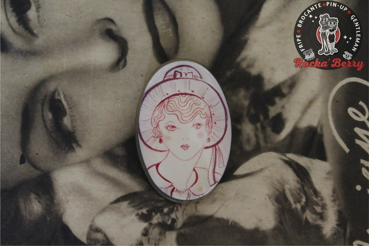 Broche 1920s Lady Rocka'Berry