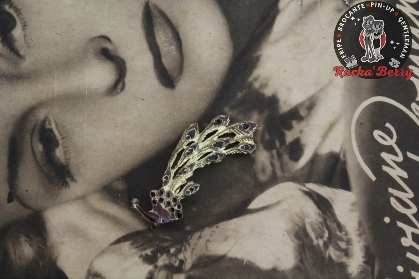 Broche Paon Violet Rocka'Berry