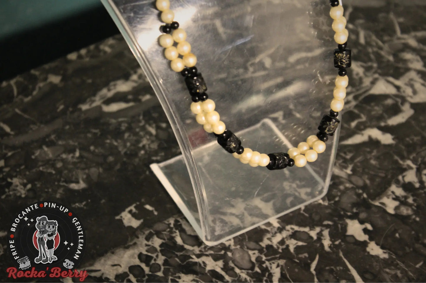 Collier Vintage : Perle Blanches & Noires Rocka'Berry