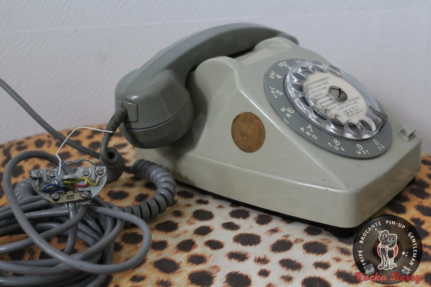 Téléphone Vintage 60s en Bakelite Socotel S63 Gris 4 - Made in France Rocka'Berry
