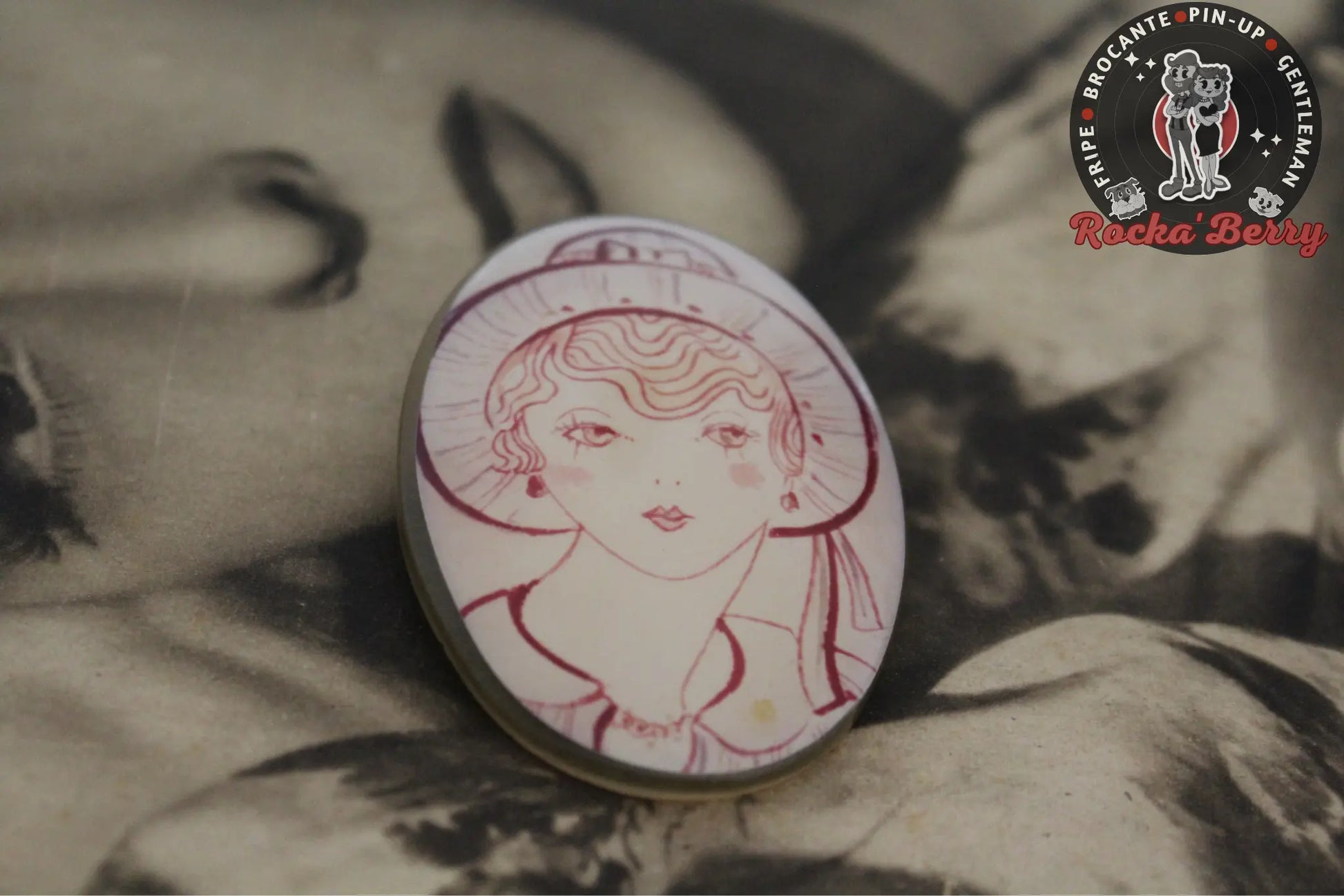 Broche 1920s Lady Rocka'Berry