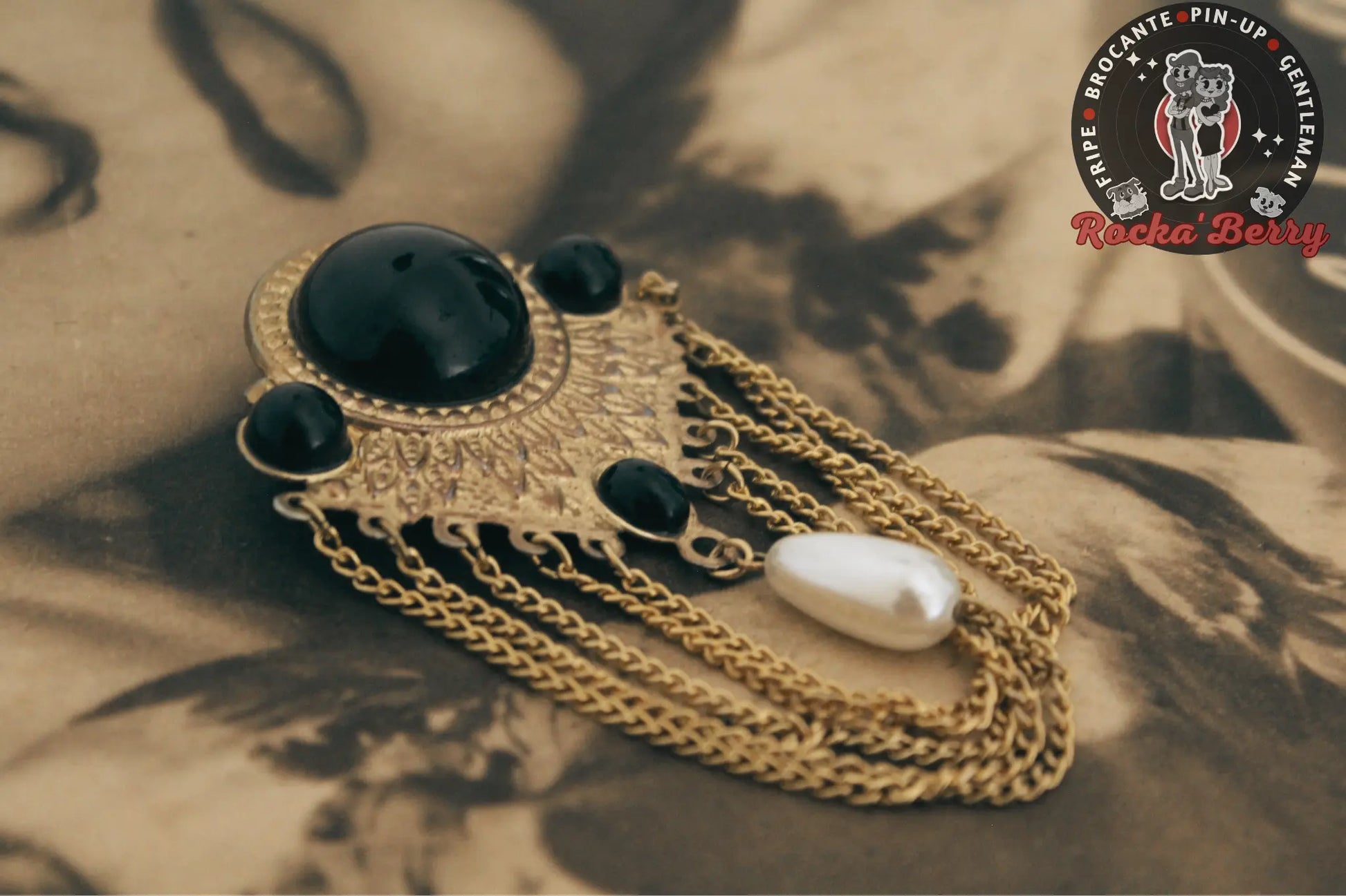 Broche Dorée Chaine Rocka'Berry