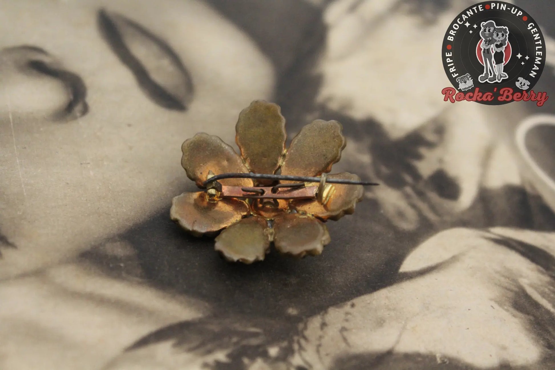 Broche Fleur Perles Rocka'Berry