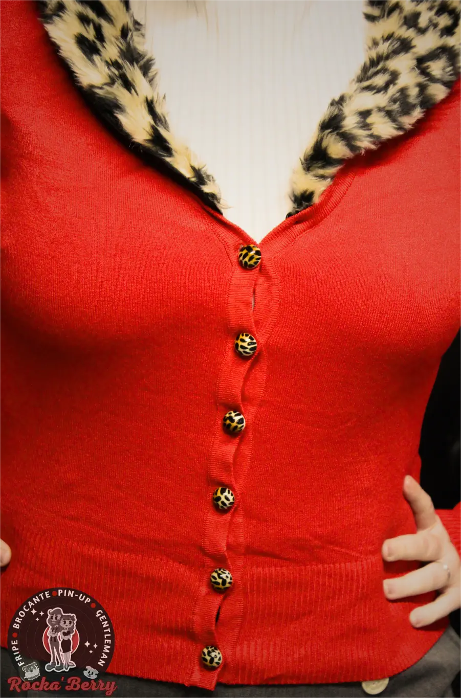 Cardigan Pinup Rétro Fourrure Rouge - Banned - Rocka'Berry