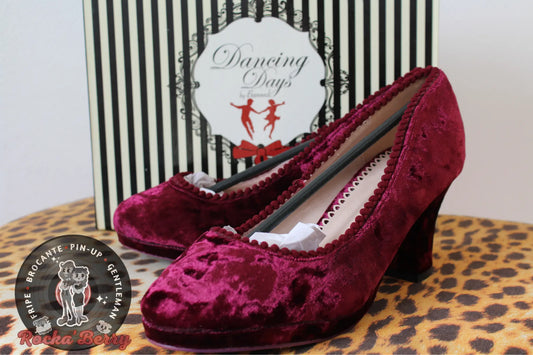 Chaussures à Talons Pinup Velours Magenta - Banned Banned