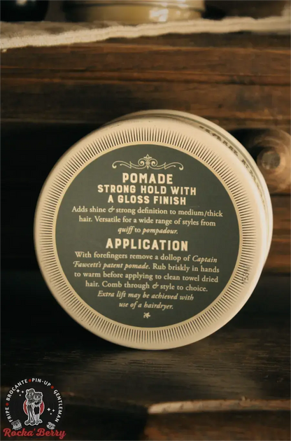 🌟 Cire à cheveux Captain Fawcett – Clay Pomade (100 ml)
