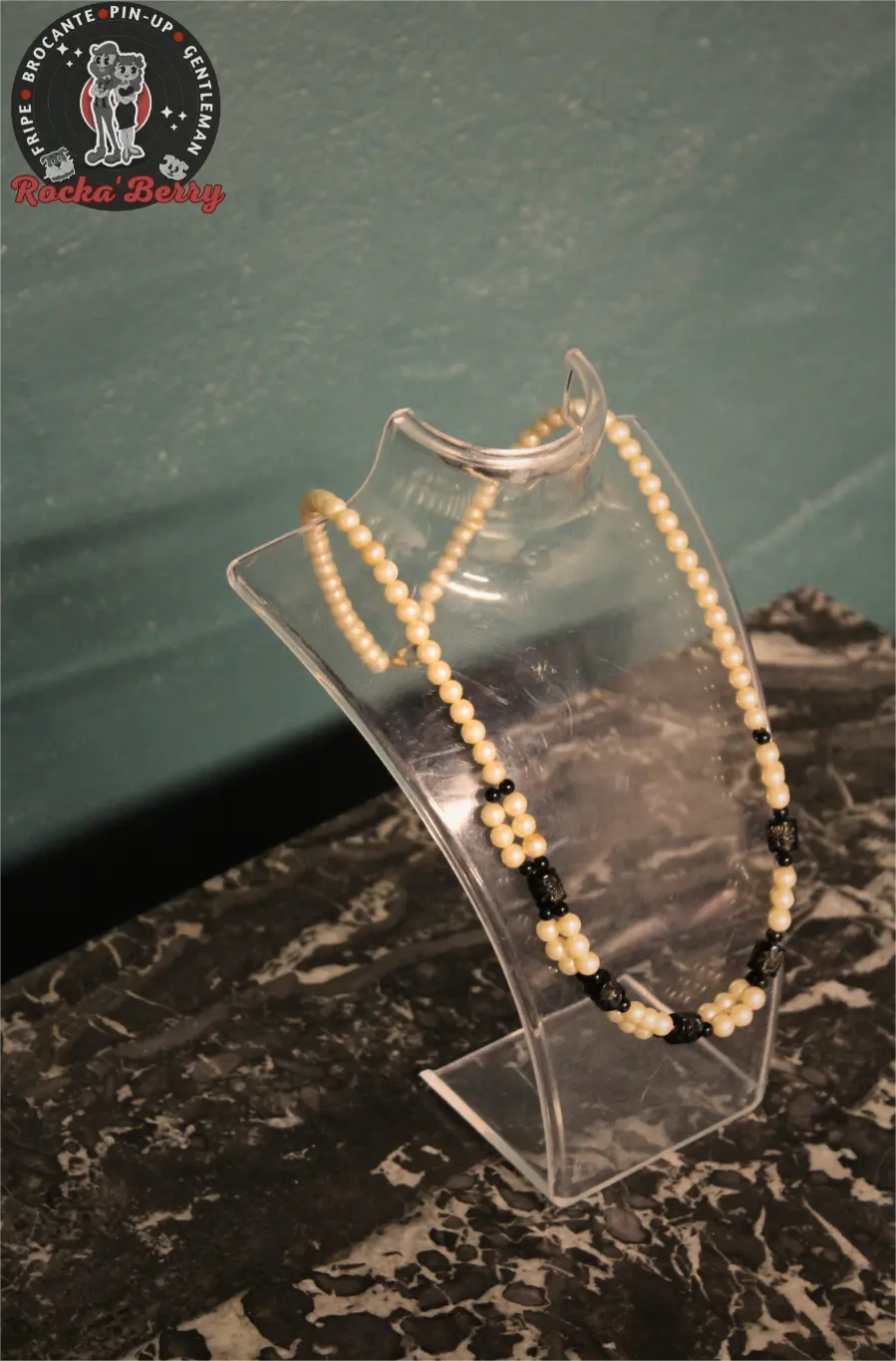 Collier Vintage : Perle Blanches & Noires Rocka'Berry