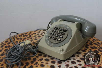 Téléphone Vintage 60s en Bakelite Socotel S63 Gris 5   - Made in France Rocka'Berry