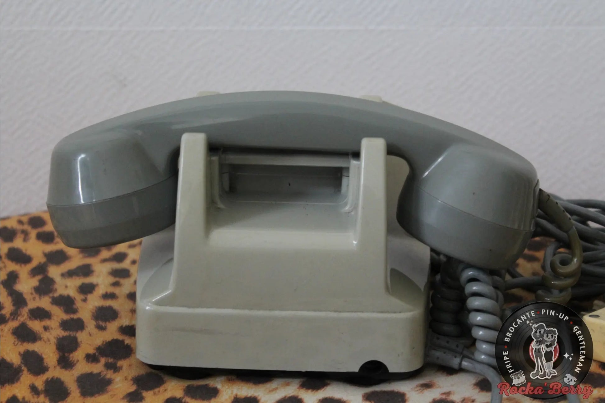 Téléphone Vintage 60s en Bakelite Socotel S63 Gris 5   - Made in France Rocka'Berry