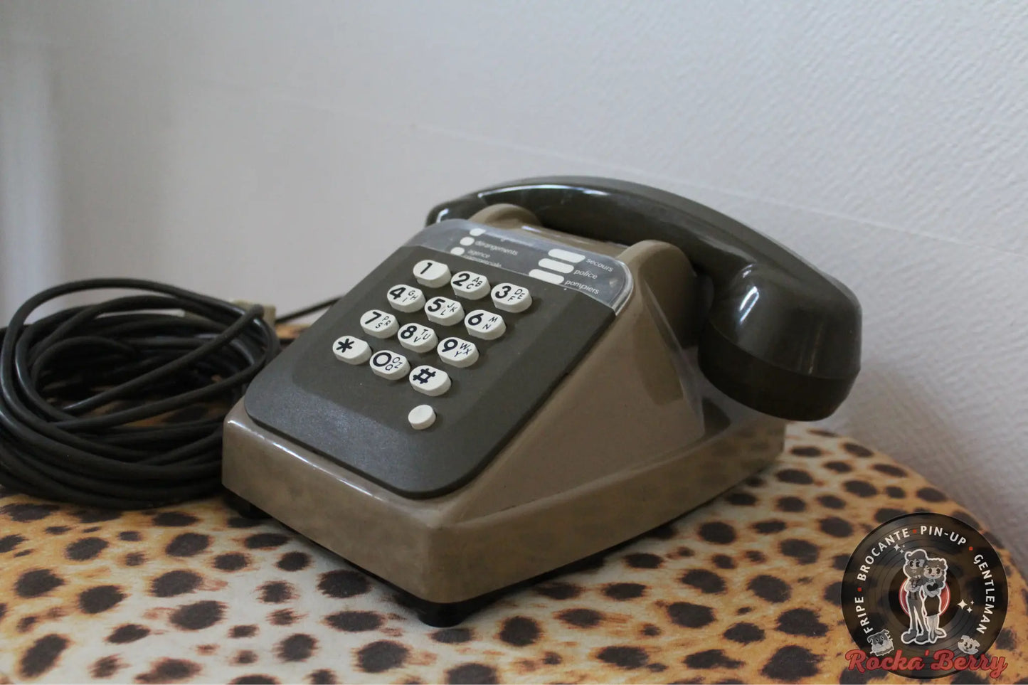 Téléphone Vintage 70s en Bakelite Socotel S63 Vert   - Made in France Rocka'Berry